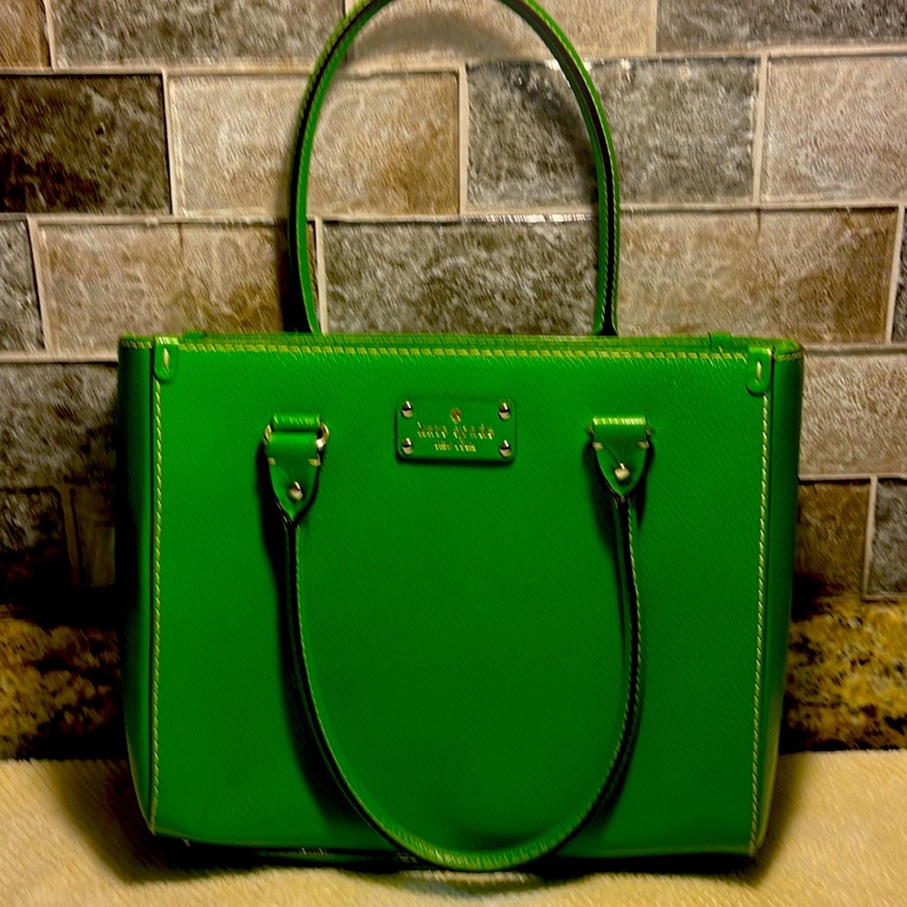 Kate Spade Quinn Wellesley bag in vine BUD green
